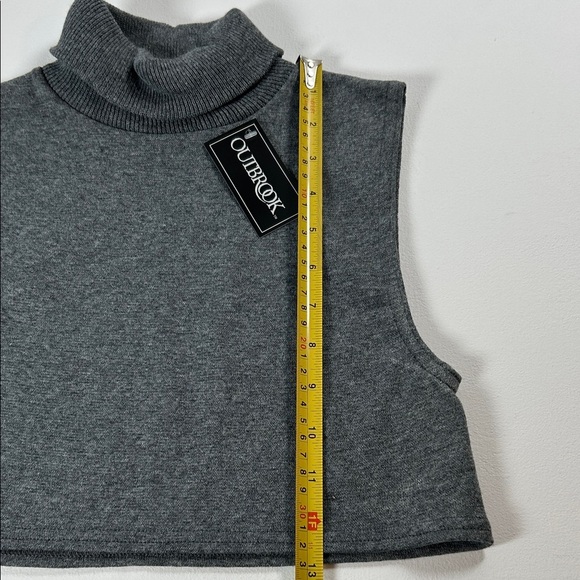 Outbrook Grey Vintage Sleeveless Turtleneck Dickey Top - Women’s Medium - Picture 7 of 8